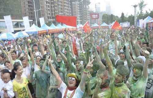 衡陽(yáng)第三屆“嘉寶莉漆”健康彩色跑衡陽(yáng)歡快開(kāi)跑