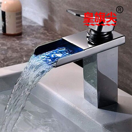 衛(wèi)浴新亮點 皇旗尖LED發(fā)光水龍頭欣賞 衛(wèi)浴新亮點 皇旗尖LED發(fā)光水龍頭欣賞