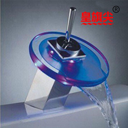 衛(wèi)浴新亮點 皇旗尖LED發(fā)光水龍頭欣賞 衛(wèi)浴新亮點 皇旗尖LED發(fā)光水龍頭欣賞