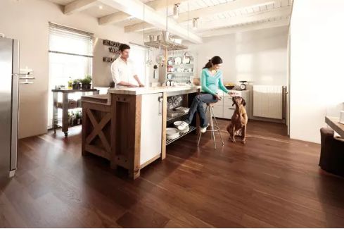 BOEN胡桃木地板完美詮釋寧靜優(yōu)雅又不乏時尚家居風格