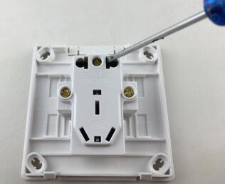 產品測評:SOK極光系列開關插座 產品測評:SOK極光系列開關插座