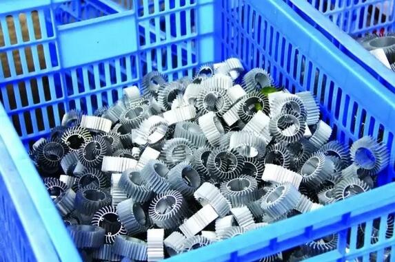 唐國慶:六大關鍵詞解讀2016年LED照明行業發展形勢 唐國慶:六大關鍵詞解讀2016年LED照明行業發展形勢