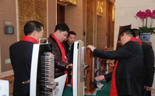中國鎖具行業(yè)品牌盛典舉行 詳細(xì)獲獎(jiǎng)企業(yè)名單公布 中國鎖具行業(yè)品牌盛典舉行 詳細(xì)獲獎(jiǎng)企業(yè)名單公布