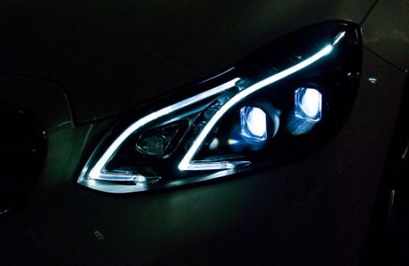 2017CES展會(huì)歐司朗揭開最新高科技汽車應(yīng)用面紗