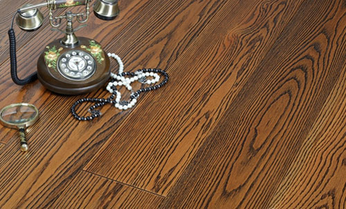 紅橡實木地板想你所想 美得不可方物! 紅橡實木地板想你所想 美得不可方物!