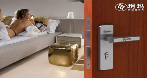 老家長期無人居住是否安全?玥瑪鎖讓你不再擔憂 老家長期無人居住是否安全?玥瑪鎖讓你不再擔憂