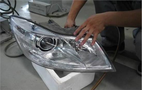 汽車照明保養(yǎng)技巧之五大注意點(diǎn) 汽車照明保養(yǎng)技巧之五大注意點(diǎn)