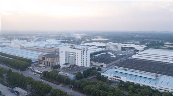 歐神諾陶瓷2017企業宣傳片:貫徹“定制理想家”新概念 歐神諾陶瓷2017企業宣傳片:貫徹“定制理想家”新概念