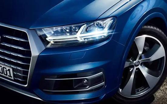 汽車照明知識(shí)講解之隱藏在行駛中的“燈語(yǔ)” 汽車照明知識(shí)講解之隱藏在行駛中的“燈語(yǔ)”