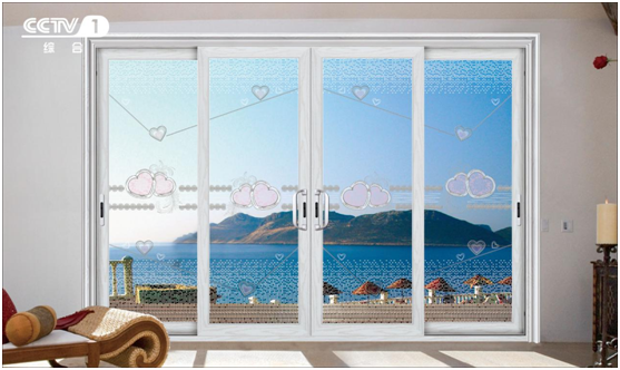 來自貴族的拷問 英皇門窗問鼎“中國十大品牌” 來自貴族的拷問 英皇門窗問鼎“中國十大品牌”