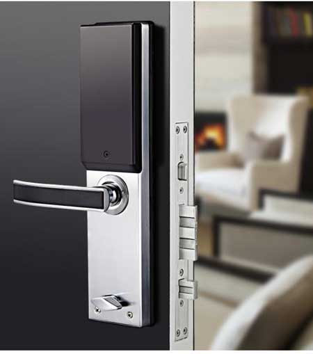 “暴力開啟”向你家的鎖具發起沖擊，能否頂得住？