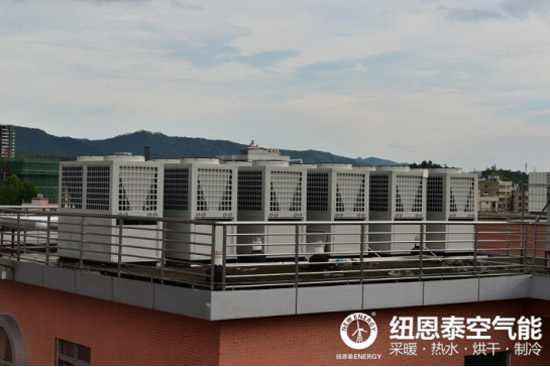 怎么說(shuō)，聽(tīng)說(shuō)空氣能要搶空調(diào)的飯碗了？