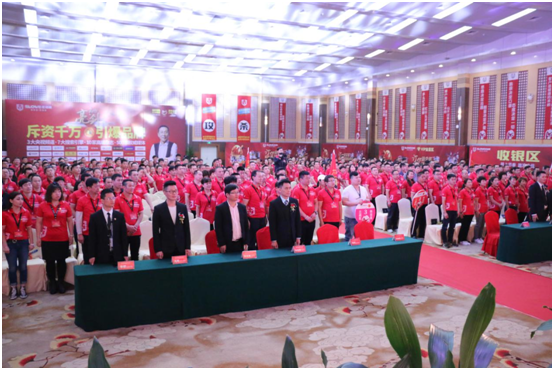 樹立品牌里程豐碑 直擊圣洛威廣告簽約現(xiàn)場(chǎng) 樹立品牌里程豐碑 直擊圣洛威廣告簽約現(xiàn)場(chǎng)