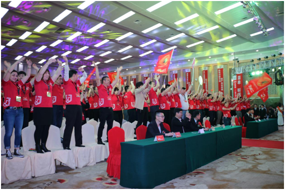 樹立品牌里程豐碑 直擊圣洛威廣告簽約現(xiàn)場(chǎng) 樹立品牌里程豐碑 直擊圣洛威廣告簽約現(xiàn)場(chǎng)