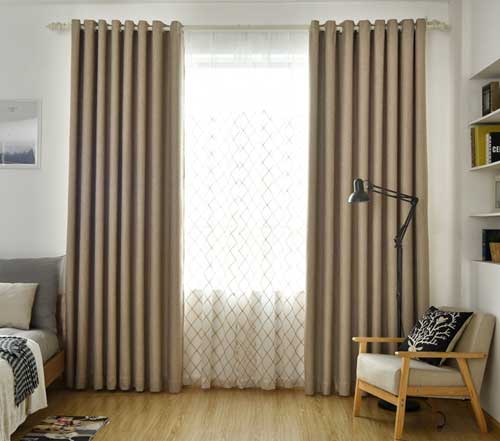 窗簾廠家必須要高度重視產品質量，也是勢在必行