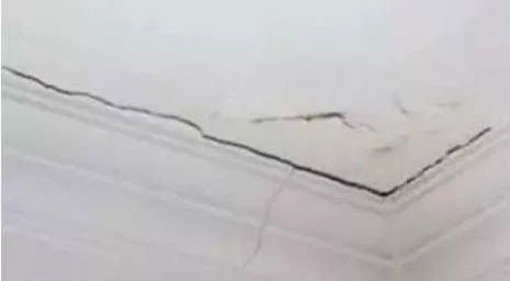 你家的吊頂是否安全？請務必引起重視！