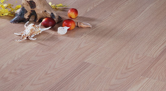 福滿地地板:專注環(huán)保20年,只為消費(fèi)者創(chuàng)造健康家居 福滿地地板:專注環(huán)保20年,只為消費(fèi)者創(chuàng)造健康家居