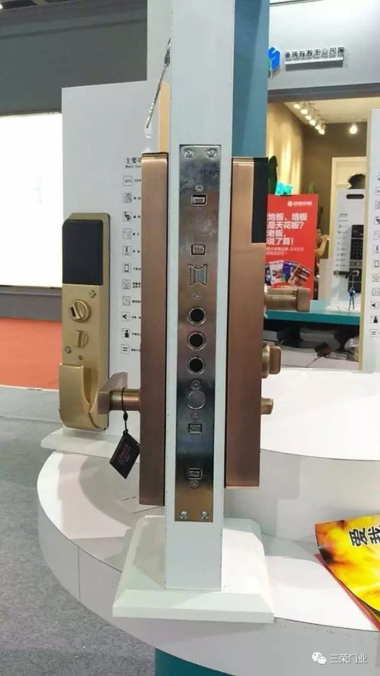 知名品牌三榮門業在廣州建博會上大放異彩