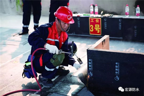 防水材料品牌榮譽(yù)|宏源獲濰坊市“優(yōu)秀建筑業(yè)企業(yè)”稱號(hào)