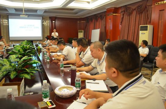 陶瓷品牌日記|能強開展《藍山印象現代瓷磚》專項培訓 陶瓷品牌日記|能強開展《藍山印象現代瓷磚》專項培訓
