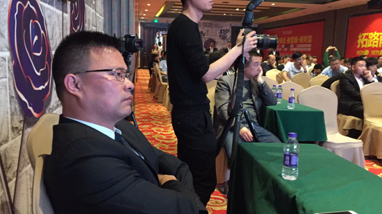 鏡頭聚焦 多莎淋浴房杭州經(jīng)銷峰會(huì)盛大召開 鏡頭聚焦 多莎淋浴房杭州經(jīng)銷峰會(huì)盛大召開