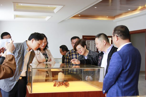 品牌日記|沈曉紅副市長蒞臨裕華調研“浙江制造”爭創工作 品牌日記|沈曉紅副市長蒞臨裕華調研“浙江制造”爭創工作