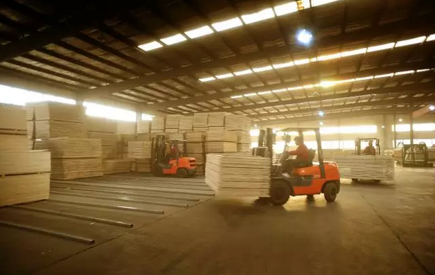 鵬鴻木業(yè)趙玉林揭秘品牌背后的強大凝聚力和旺盛生命力 鵬鴻木業(yè)趙玉林揭秘品牌背后的強大凝聚力和旺盛生命力