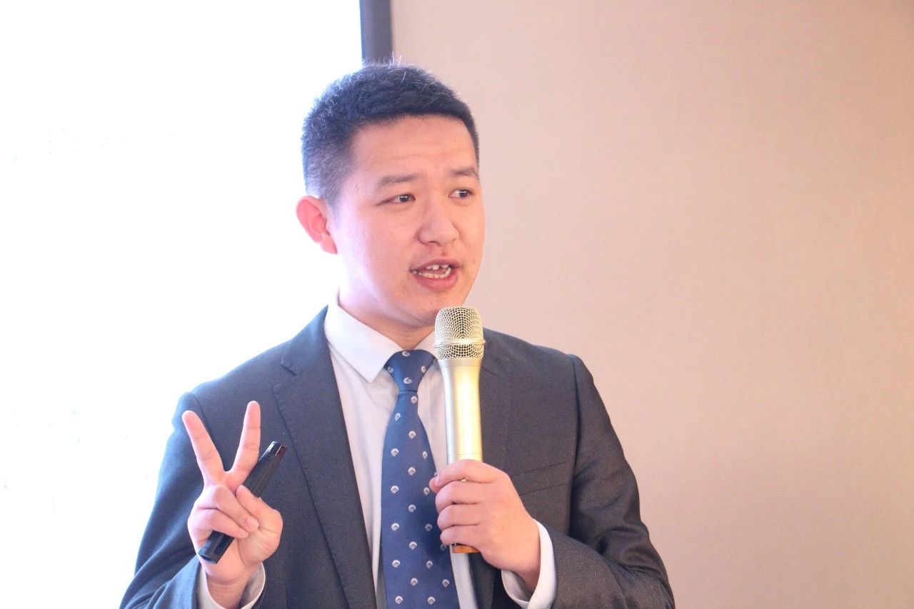 劉治國:跟著陽光照明干就是有錢賺 劉治國:跟著陽光照明干就是有錢賺