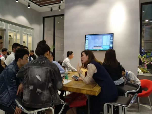 品牌大事|晾媽智能晾衣架亮相家具展,黑科技燃動廣州 品牌大事|晾媽智能晾衣架亮相家具展,黑科技燃動廣州