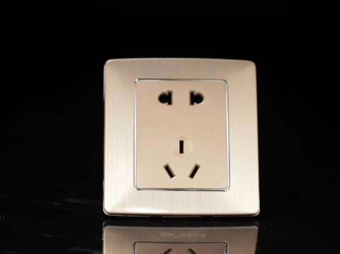 找準轉型方向是關鍵 電工企業結合互聯網發展勢在必行