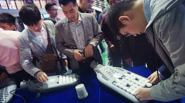 品牌大事|河北省照明行業協會第三屆理事會在上海三思召開 品牌大事|河北省照明行業協會第三屆理事會在上海三思召開