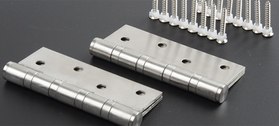 門業裝修| 鎖具和門吸什么材質好？開槽合頁和子母合頁哪個好？