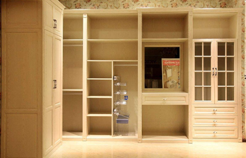 十大衣柜品牌變革停在“喊口號(hào)”階段,或遭遇市場(chǎng)淘汰 十大衣柜品牌變革停在“喊口號(hào)”階段,或遭遇市場(chǎng)淘汰