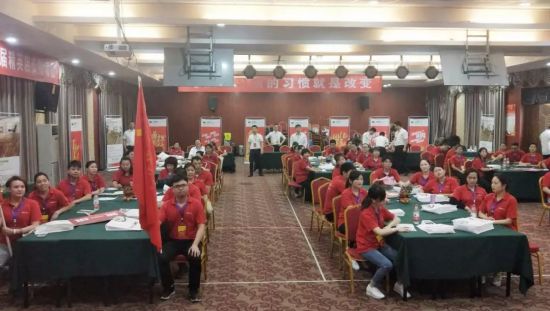 品牌大事|漢邦地板商學院第一屆精英店長集訓會收官 品牌大事|漢邦地板商學院第一屆精英店長集訓會收官