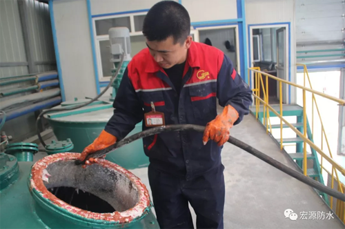 品牌人物|記宏源防水東北生產基地中控操作員孫強 品牌人物|記宏源防水東北生產基地中控操作員孫強