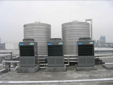 為什么現(xiàn)在的企業(yè)主喜歡選擇價高的“空氣能熱水工程”？