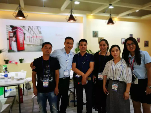 品牌大事|伊麗莎白攜三大系列核心產(chǎn)品亮相上海廚衛(wèi)展，太辣眼！