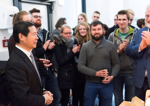 淋浴房品牌技術(shù)|理想衛(wèi)浴高標(biāo)準(zhǔn)生產(chǎn)淋浴房 確保用戶安全 淋浴房品牌技術(shù)|理想衛(wèi)浴高標(biāo)準(zhǔn)生產(chǎn)淋浴房 確保用戶安全