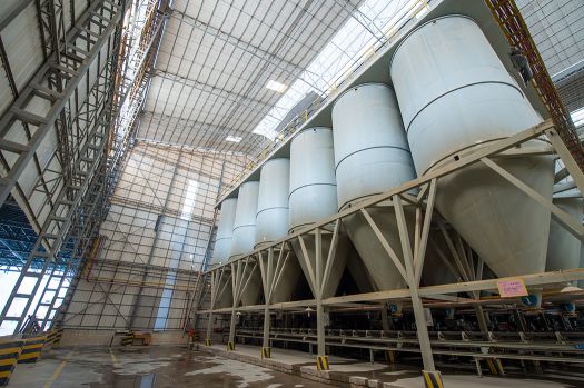 品牌榮譽(yù)|匯亞磁磚連續(xù)17年榮膺廣東省守合同重信用企業(yè)稱(chēng)號(hào)