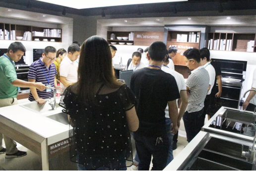 品牌大事|一天之內(nèi)森歌集成灶成功簽約29家經(jīng)銷商! 品牌大事|一天之內(nèi)森歌集成灶成功簽約29家經(jīng)銷商!