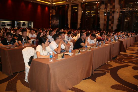 品牌發展路上的靚麗風景線:榮事達新品發布會 品牌發展路上的靚麗風景線:榮事達新品發布會