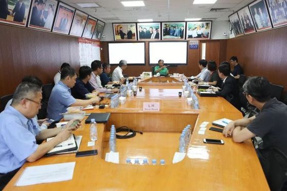 攜手打造中國智能制造示范企業，王力與富士康簽約戰略合作協議