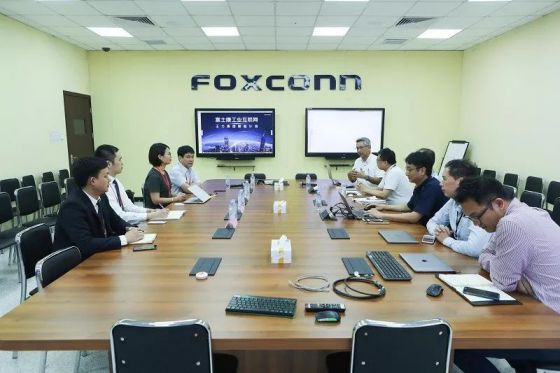 攜手打造中國智能制造示范企業，王力與富士康簽約戰略合作協議