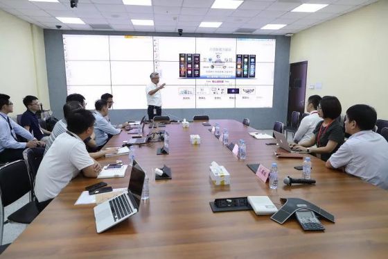 攜手打造中國智能制造示范企業，王力與富士康簽約戰略合作協議