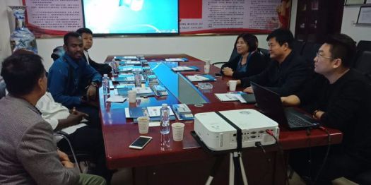 蘇丹共和國(guó)阿里董事長(zhǎng)與雙玉防水集團(tuán)達(dá)成戰(zhàn)略合作協(xié)議 蘇丹共和國(guó)阿里董事長(zhǎng)與雙玉防水集團(tuán)達(dá)成戰(zhàn)略合作協(xié)議