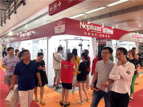 品牌大事|八月為愛(ài)煥新 萊博頓淋浴房邂逅北京華夏家博會(huì) 品牌大事|八月為愛(ài)煥新 萊博頓淋浴房邂逅北京華夏家博會(huì)