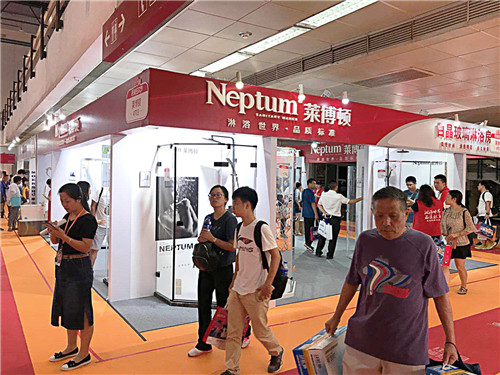 品牌大事|八月為愛(ài)煥新 萊博頓淋浴房邂逅北京華夏家博會(huì) 品牌大事|八月為愛(ài)煥新 萊博頓淋浴房邂逅北京華夏家博會(huì)