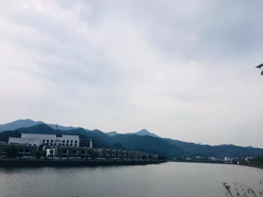 火星人集成灶銷售部9月績溪會議:我們是最棒的團隊! 火星人集成灶銷售部9月績溪會議:我們是最棒的團隊!