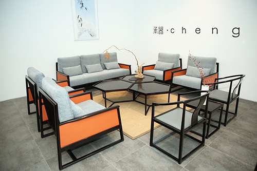 紅馬? 承器設(shè)計家居館開業(yè)儀式暨“承”系列產(chǎn)品分享會舉行 紅馬? 承器設(shè)計家居館開業(yè)儀式暨“承”系列產(chǎn)品分享會舉行