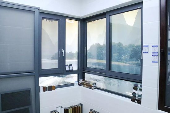 卡諾門窗廣東中山旗艦店朱總:不忘初心,以品質取勝! 卡諾門窗廣東中山旗艦店朱總:不忘初心,以品質取勝!